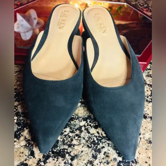 Stunning LAUREN Ralph Black Kitten Point Toe Flat Slides Fall Spirit Comes 6.5 - Picture 4 of 9